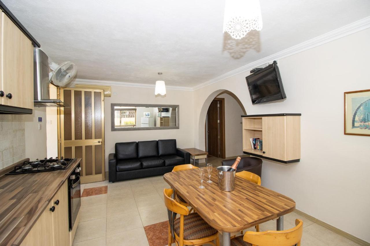 Tranquil Villa Apartments Units מליאהה מראה חיצוני תמונה